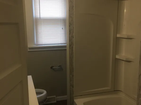 8 Glenwood St APT 1, Albany, NY 12208