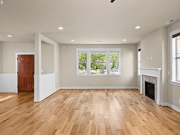Living Room-# 2>