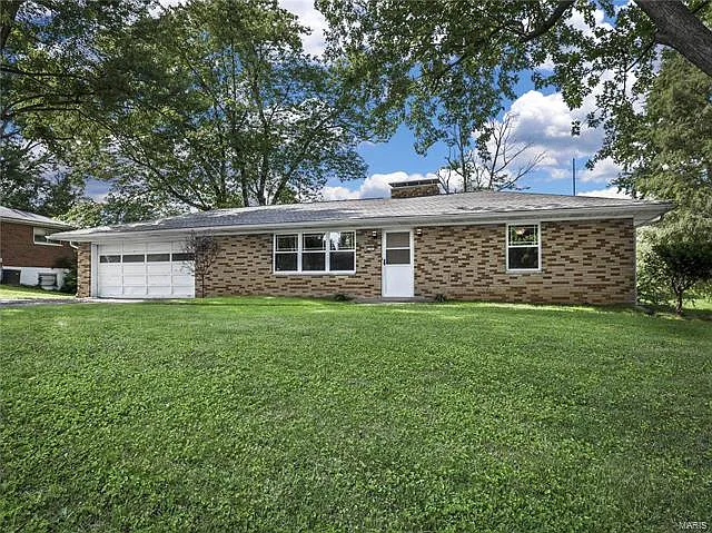 107 Saint Mary Dr photo 1
