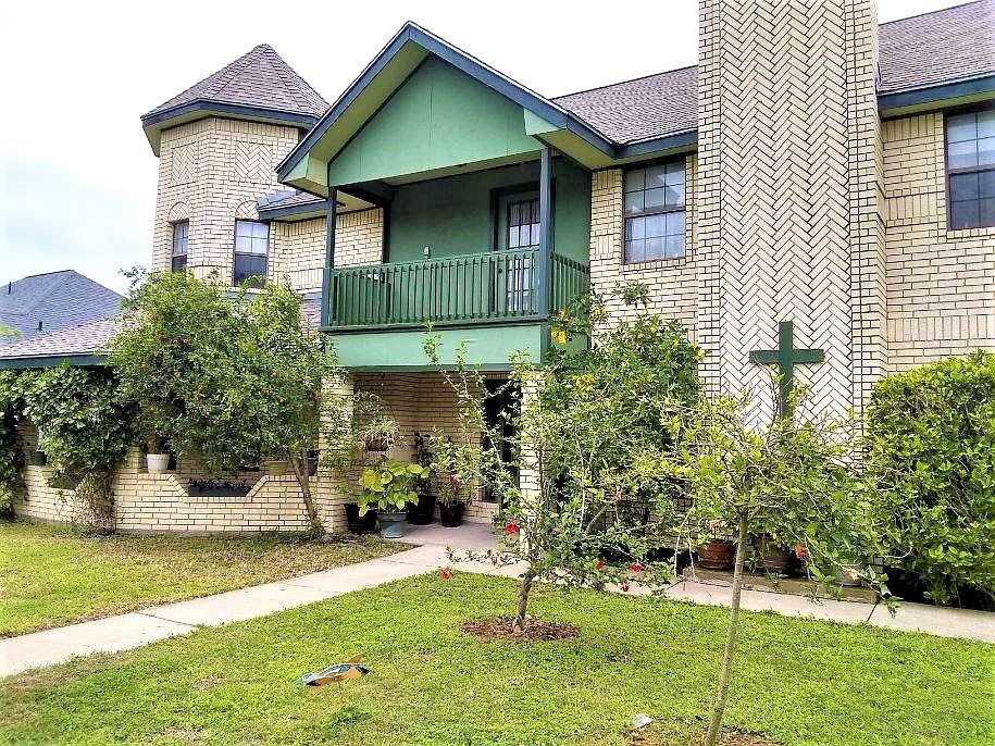 1st image of 1001 Paradise Cir