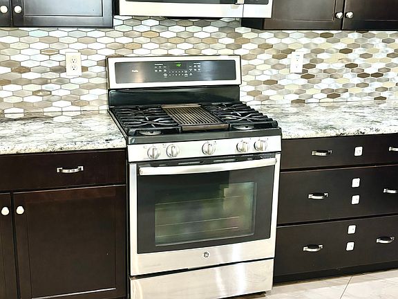 4th image of 10433 W Bajada Rd