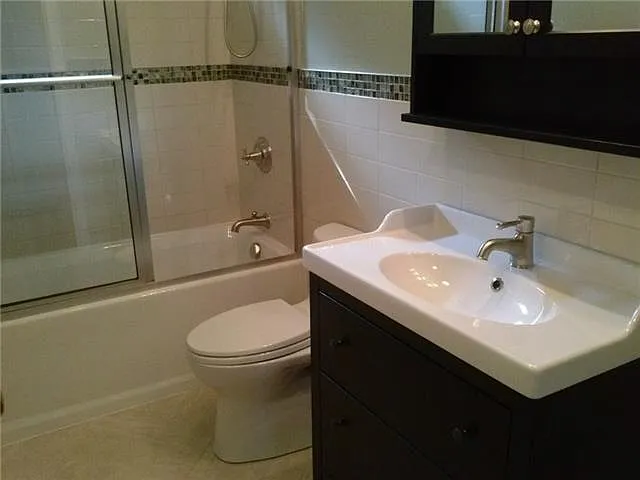 5700 Avenue F — Photo 23