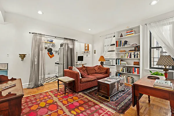 Rented by Compass | media 2