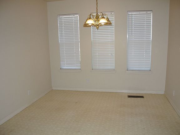 3rd image of 13024 E 39th Pl