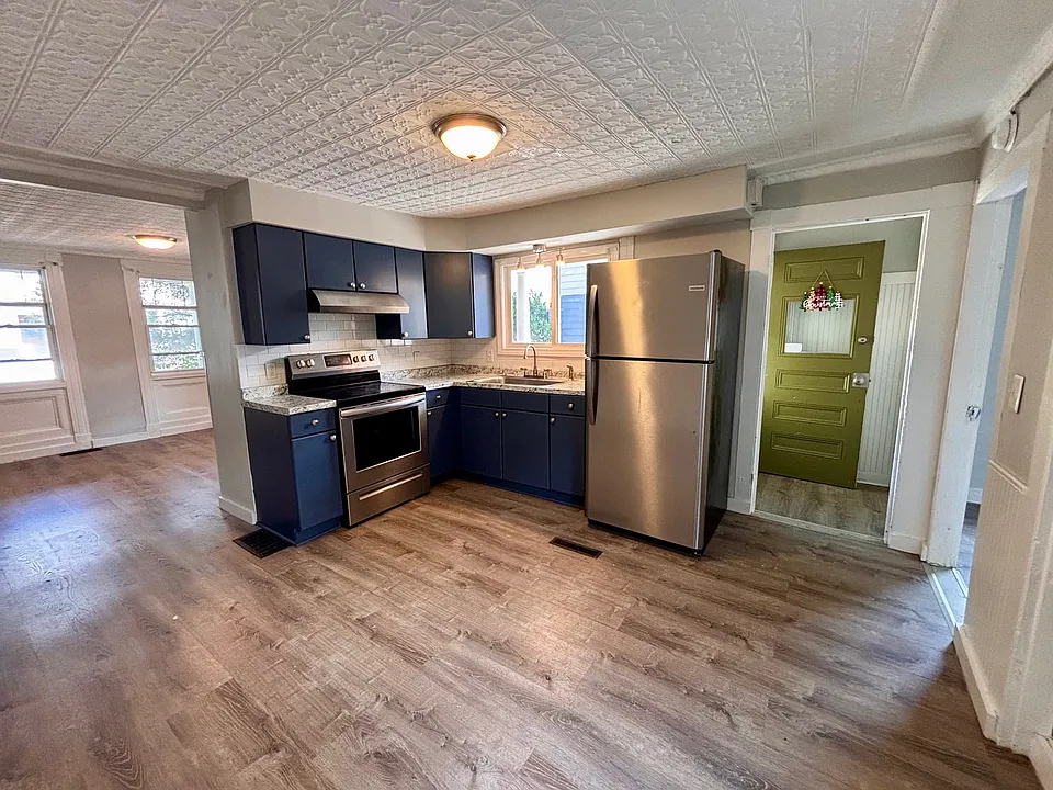 42-44 Franklin St #2