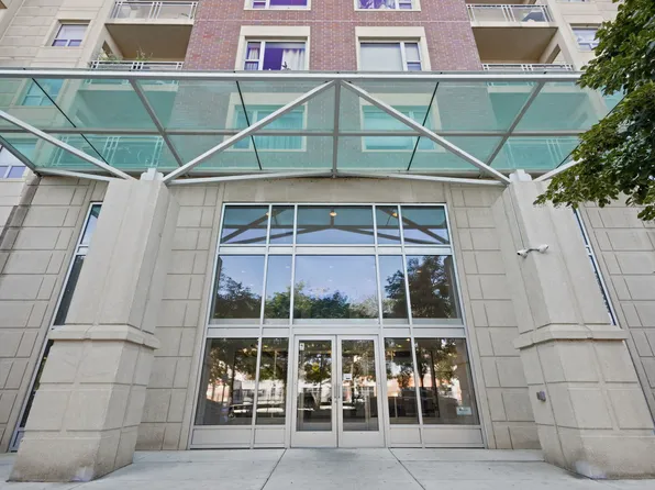 100 N Hermitage Ave Unit 908, Chicago, IL 60612