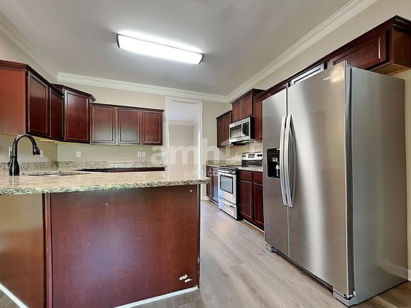 3rd image of 4616 Wedge Hill Dr