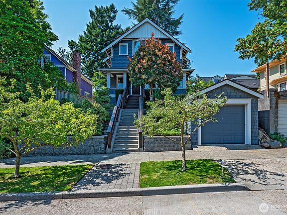 2nd image of 4227 Meridian Avenue N