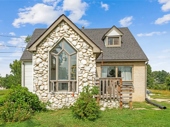 500 E Hickory St, Anamosa, IA 52205