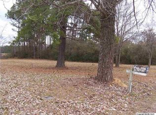 137 Owen Rd, Owens Cross Roads, AL 35763