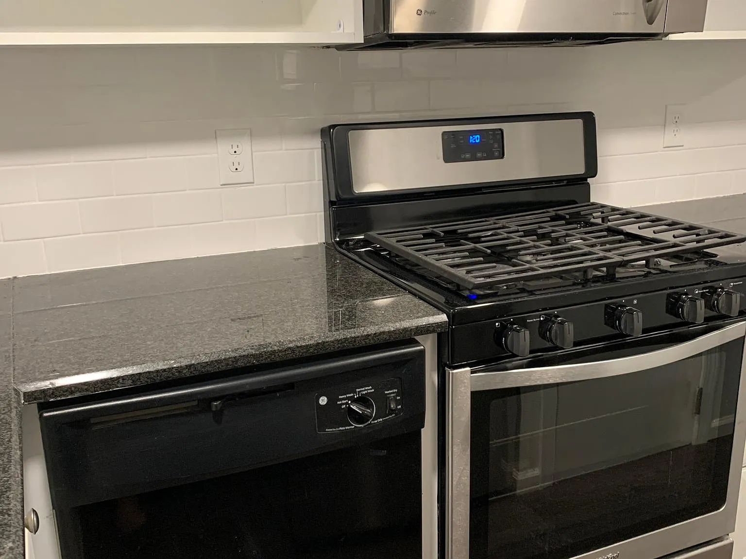 1 bed, 550 sqft, $1,300 — Photo 2