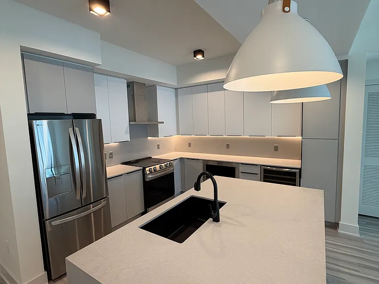 515 SW 3rd Ave #B — Photo 1