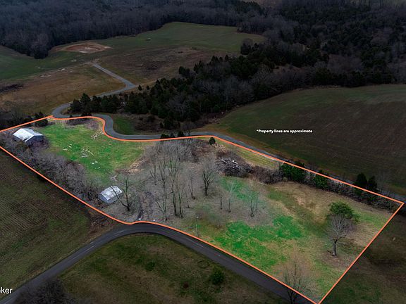 3rd image of 206 Terrapin Ln