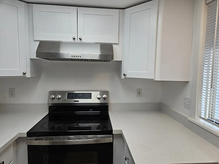 5008 Graham Way #D — Photo 9