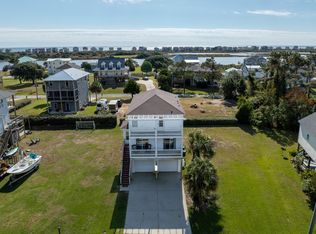 474 Chadwick Acres Rd, Sneads Ferry, NC 28460