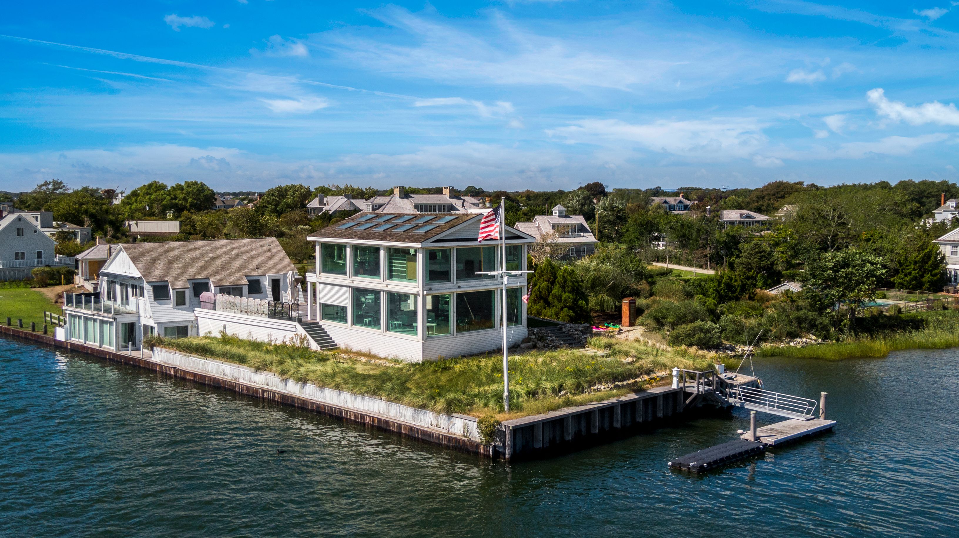 38 Beach Ln, Quogue, NY 11959 Out East