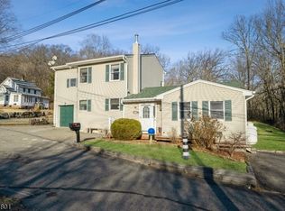 29C Kanouse Rd W, Newfoundland, NJ 07435
