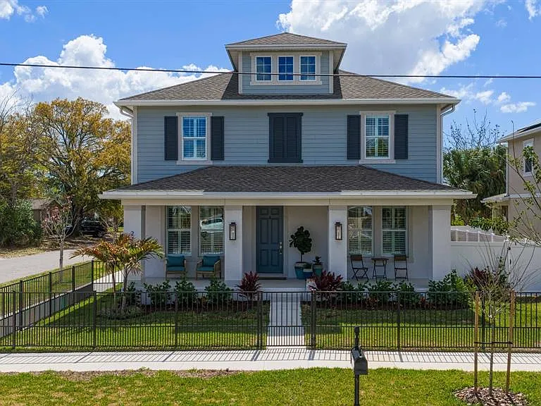 2702 W Cass St — Photo 1