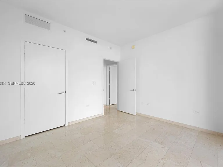 68 SE 6th St #910 — Photo 9
