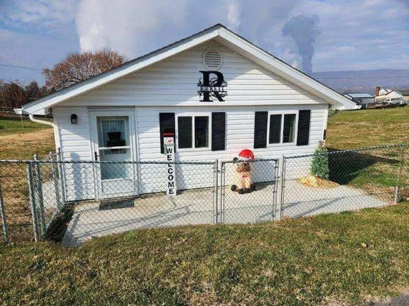 710 N Pocahontas Ave, Covington, VA 24426