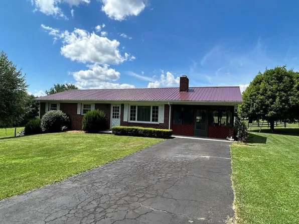 1648 Dry Rd, Speedwell, VA 24374
