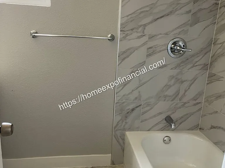 4250 N H St #A — Photo 2