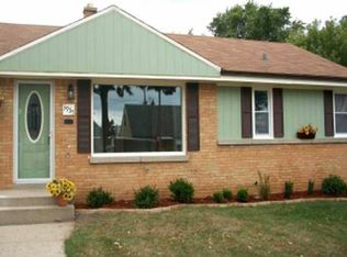 3935 N 77th St, Milwaukee, WI 53222