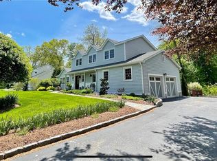 10 Morehouse Ln, Norwalk, CT 06850