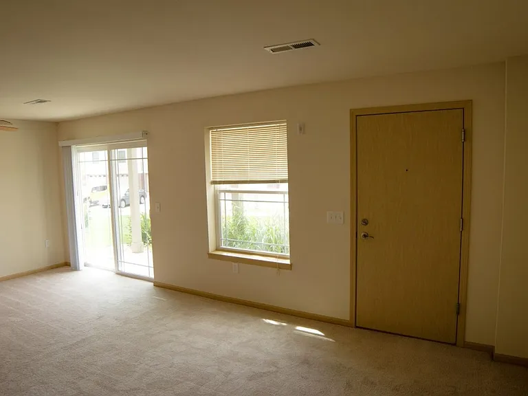 5034-5038-5042 Siggelkow Rd — Photo 10