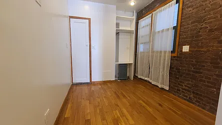 Rented by Matthew Gros-Werter, LREB 