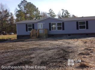 820 New Rd, Burgaw, NC 28425