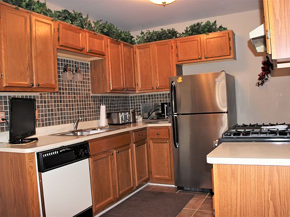 3rd image of 32817 Harmon Ct