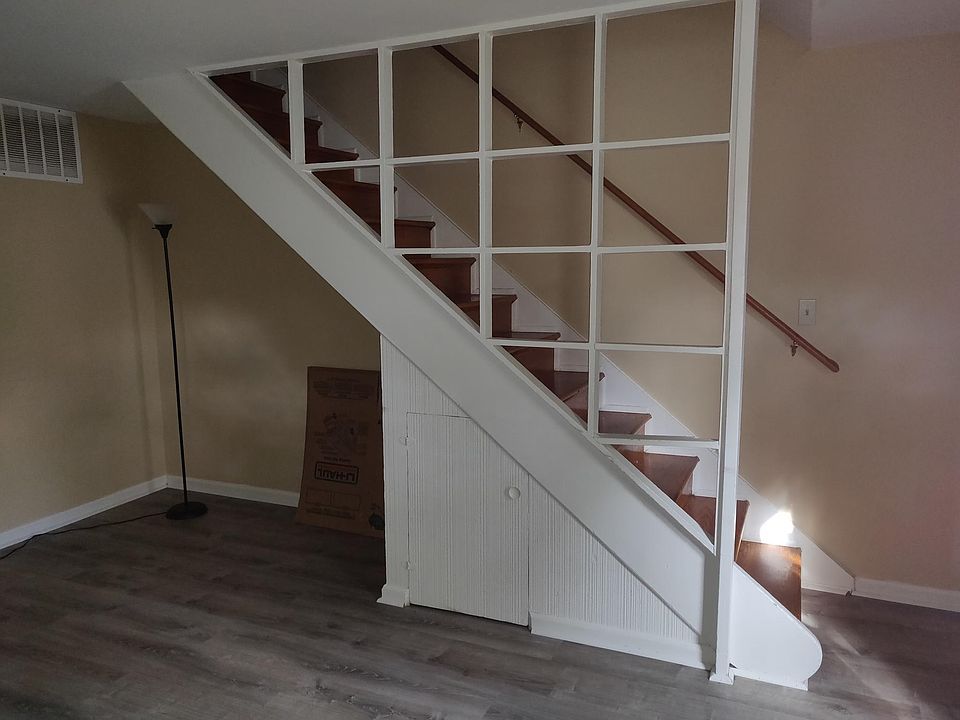 2nd image of 4225 Ardmore Pl