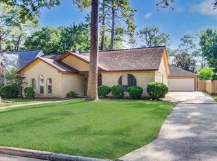 4903 Charade Dr, Houston, TX 77066