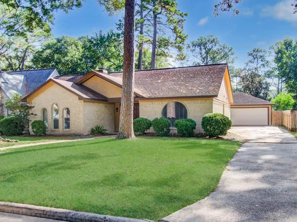 4903 Charade Dr, Houston, TX 77066