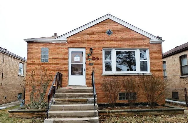 2715 Grove Ave photo 1