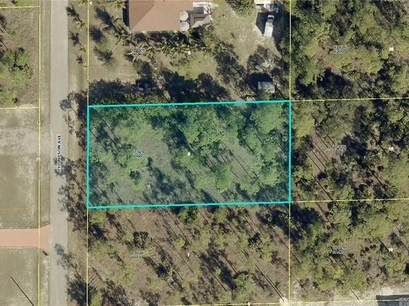 1412 Thompson Ave, Lehigh Acres, FL 33972