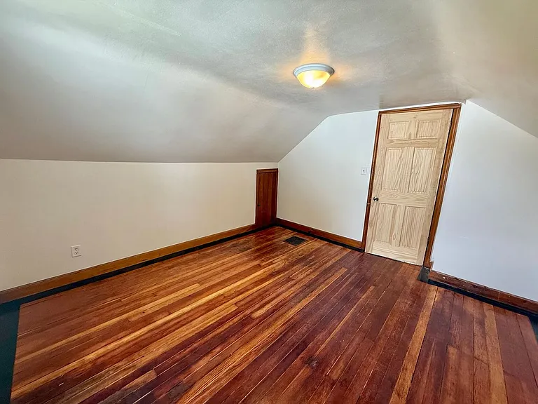1314 W Thomas St — Photo 18