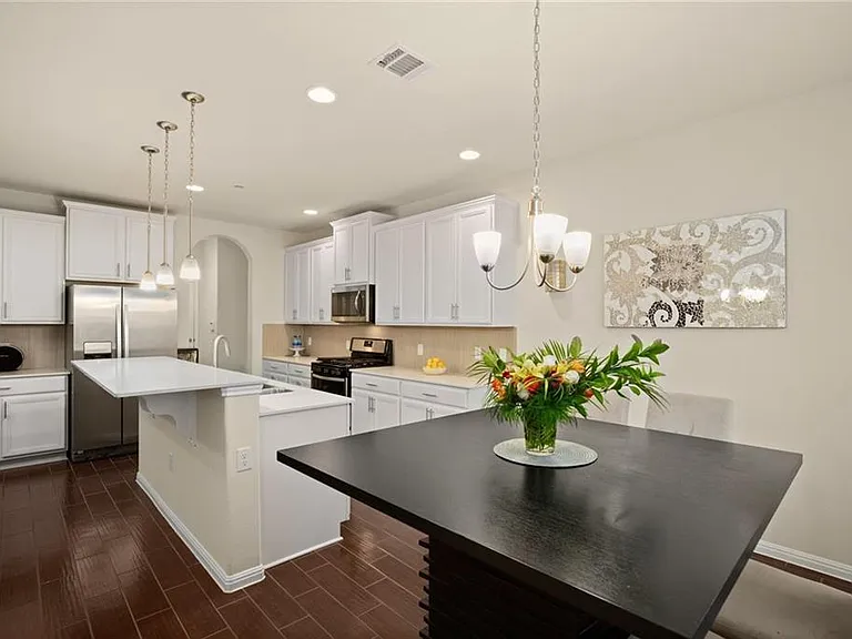 2304 S Lakeline Blvd #513 — Photo 4