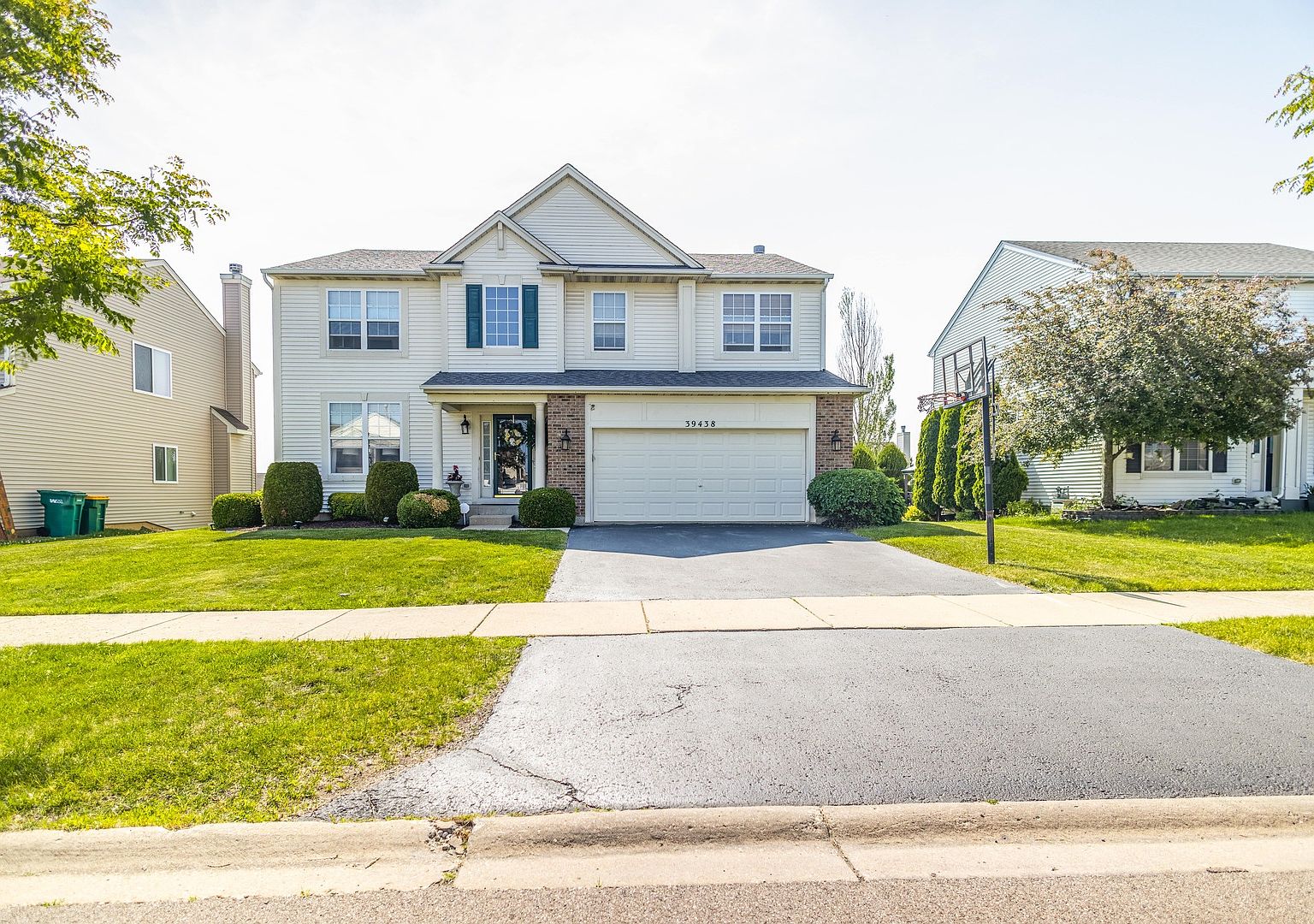 39438 N Queensbury Ln, Beach Park, IL 60083 | Zillow