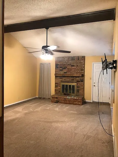 3 bed, 1500 sqft, $1,950 — Photo 2