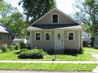 3303 Oxford St, Des Moines, IA 50313