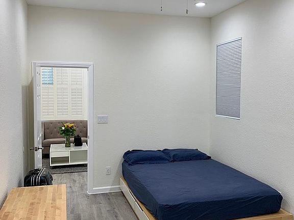 4th image of 213 6th Ave APT A