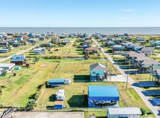 974 S Jacks Rd, Pt Bolivar, TX 77650