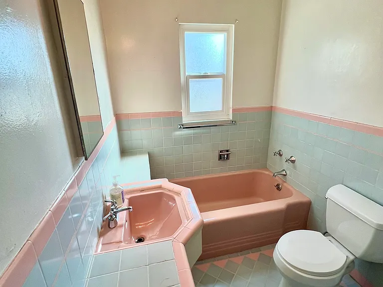 2204 Lakeshore Ave #1 — Photo 12