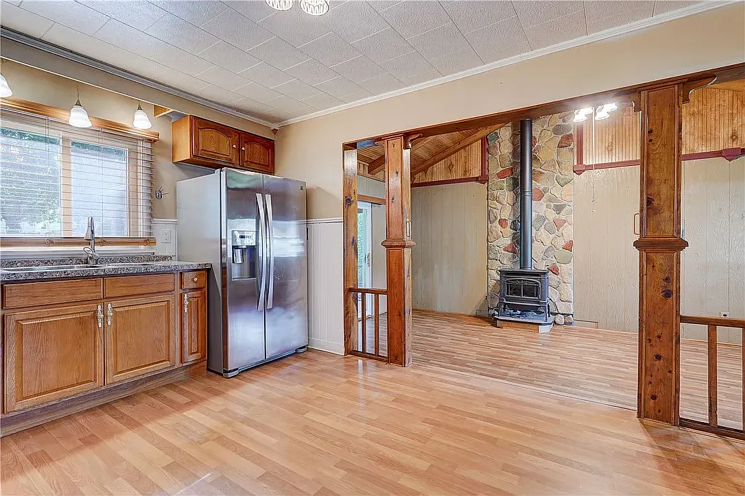 3 bed, 1268 sqft, $2,150 — Photo 3