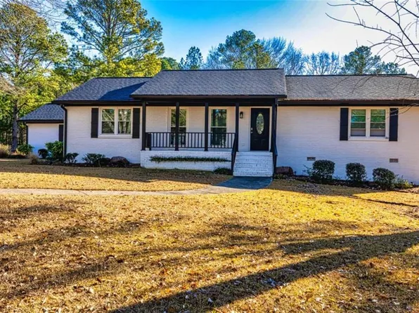 3625 Pointer Rd, Loganville, GA 30052
