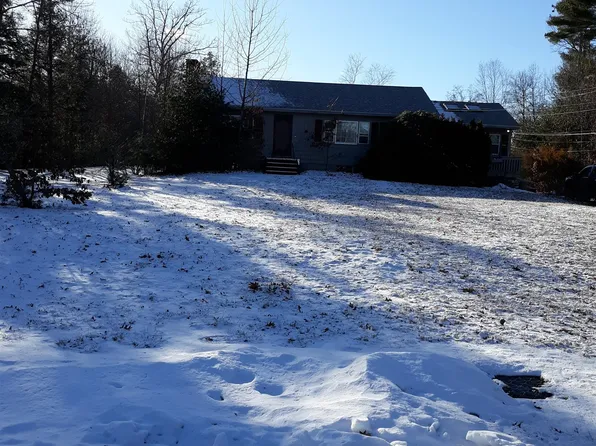 12 Dolliver Lane, Kingston, NH 03848