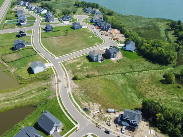 11506 Lakewood Dr NE, Albertville, MN 55301