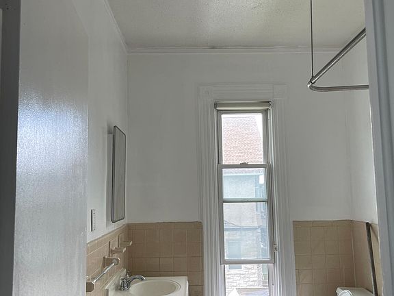 2nd image of 258 E Prospect Ave #2B